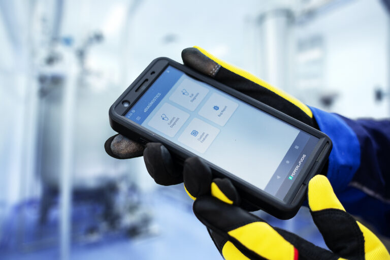 Pepperl+Fuchs Presents New Intrinsically Safe 5G Smartphone Smart-Ex® 03