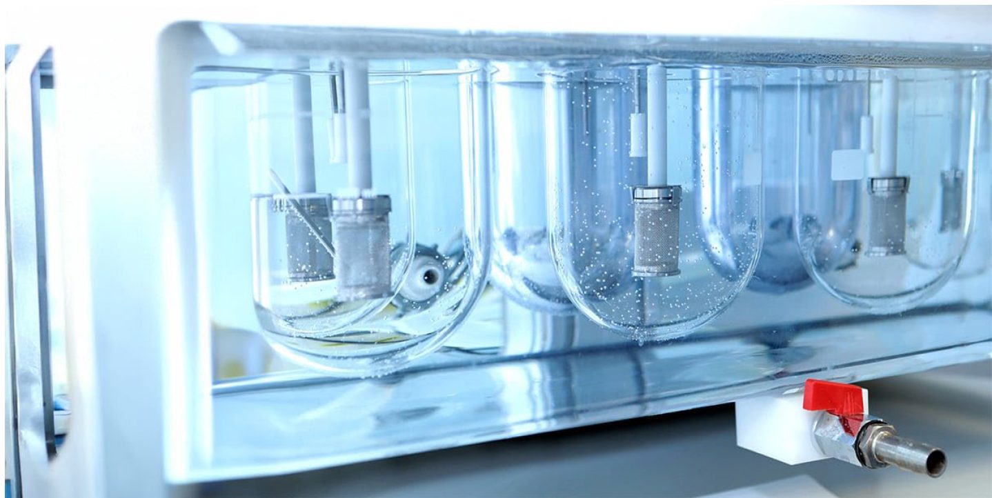 The Pro Guide to Choosing a Drug Dissolution Tester Pump 