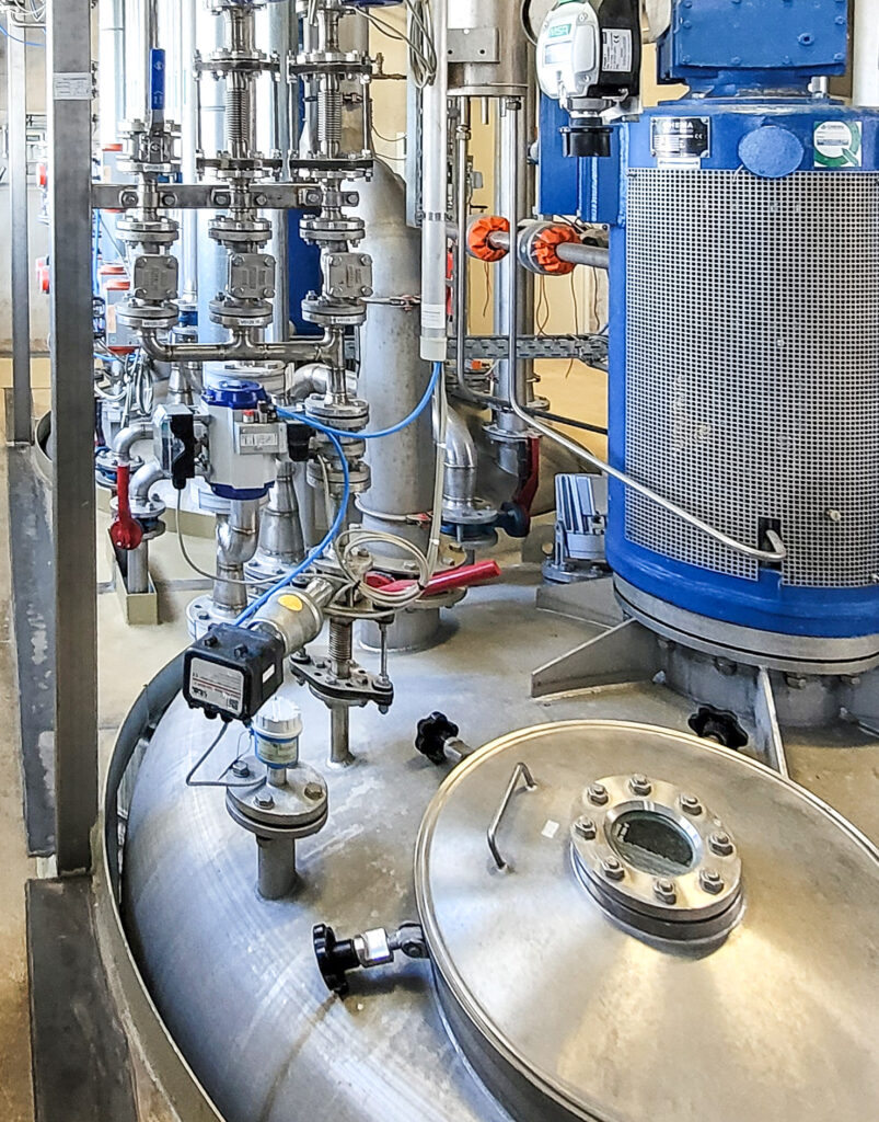 Sliding Gate Valves Improve SO₂ Control in Chemical Production