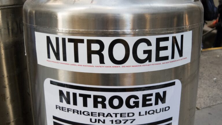 Stainless steel dewar labelled nitrogen refrigerated liquid UN 1977