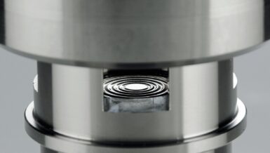 Close-up of the SL EVO level sensor showing the second diaphragm that measures the atmospheric reference pressure
